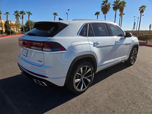 2026 Volkswagen Atlas Cross Sport 2.0T SEL Premium