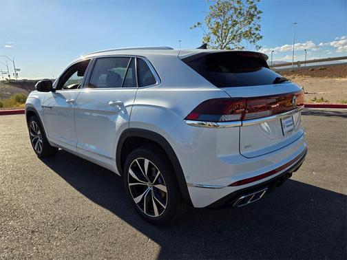 2026 Volkswagen Atlas Cross Sport 2.0T SEL Premium