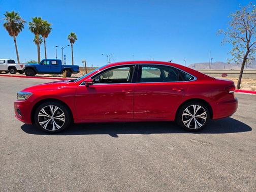 Aurora Red Metallic 2020 Volkswagen Passat 2.0T SE