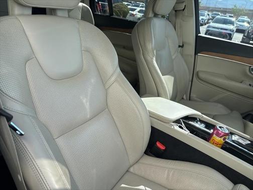 2018 Volvo XC90 T6 Inscription