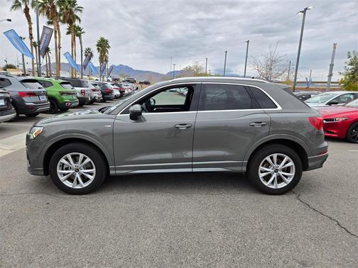 2024 Audi Q3 Premium 45 TFSI S line quattro Tiptronic