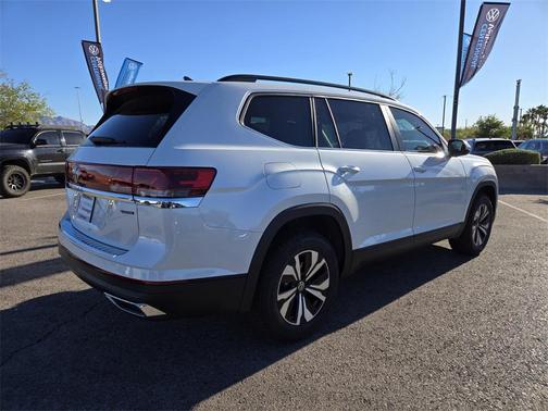 2026 Volkswagen Atlas 2.0T SE