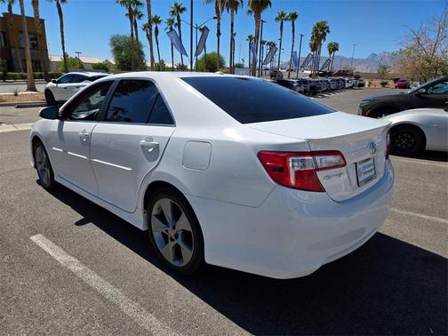 2014 Toyota Camry SE