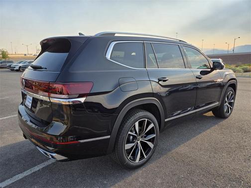 2025 Volkswagen Atlas 2.0T SEL Premium R-Line 4MOTION