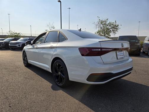 2025 Volkswagen Jetta 1.5T SE