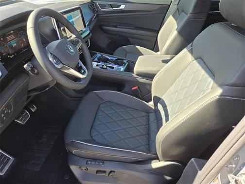 2025 Volkswagen Atlas Cross Sport 2.0T SEL Premium