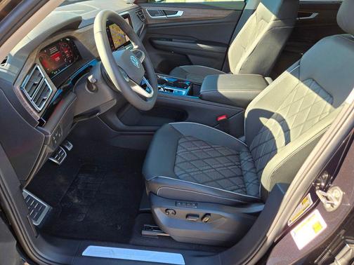 2026 Volkswagen Atlas 2.0T SEL Premium R-Line 4MOTION