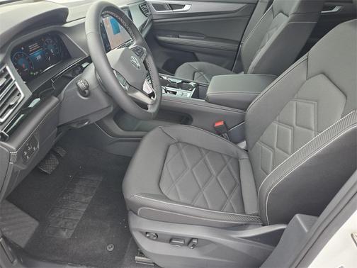 2025 Volkswagen Atlas Cross Sport 2.0T SE w/Technology