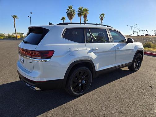 2026 Volkswagen Atlas 2.0T SE w/Technology 4MOTION