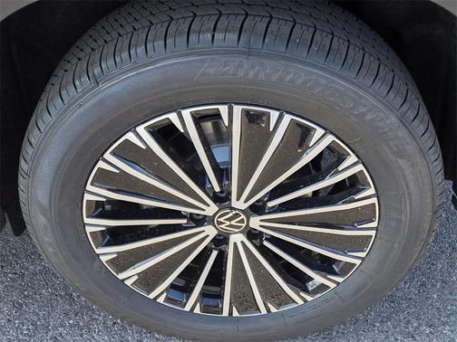 2025 Volkswagen Tiguan 2.0T S