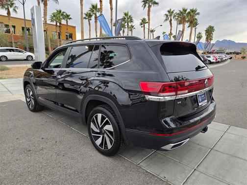 2024 Volkswagen Atlas 2.0T SE w/Technology 4MOTION