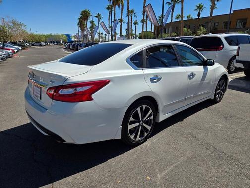 2016 Nissan Altima 2.5 SR