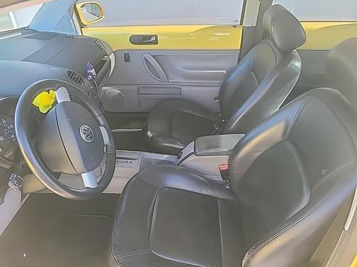 2003 Volkswagen New Beetle GLS 2.0L