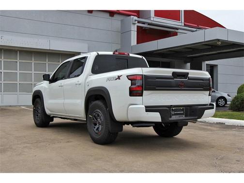 2025 Nissan Frontier PRO-X