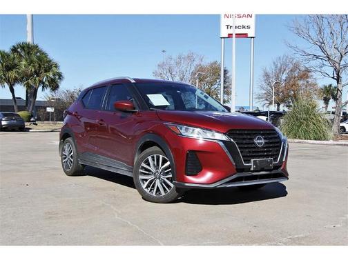 2022 Nissan Kicks SV