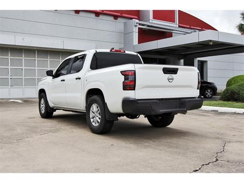 2023 Nissan Frontier S