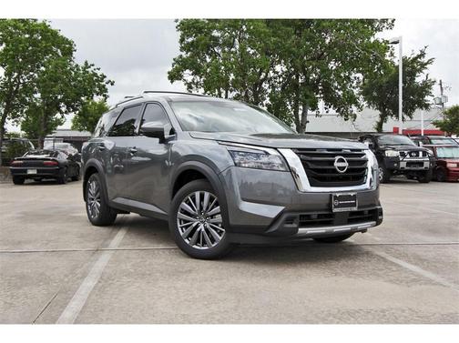 2025 Nissan Pathfinder SL