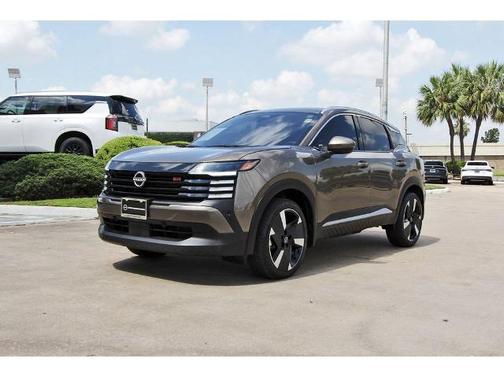 Canyon Bronze M 2025 Nissan Kicks SR