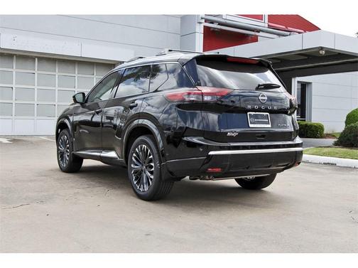 2025 Nissan Rogue Platinum