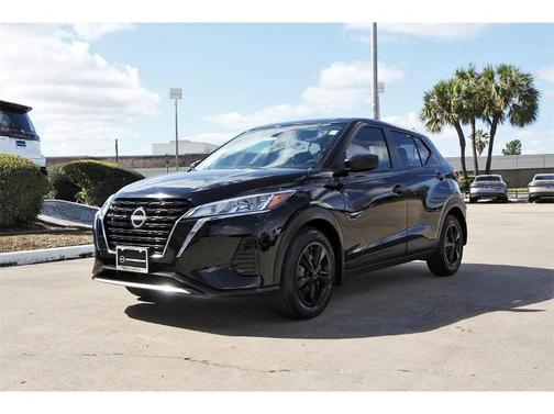 2023 Nissan Kicks S