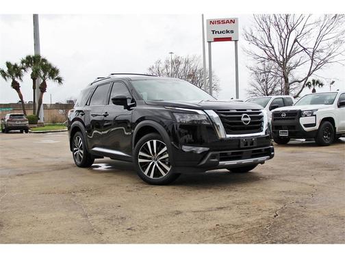 2025 Nissan Pathfinder Platinum