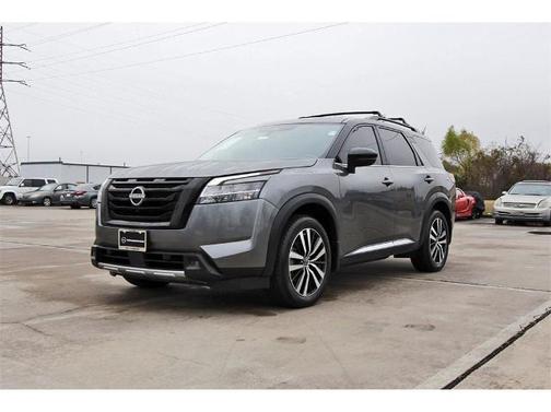 2023 Nissan Pathfinder Platinum