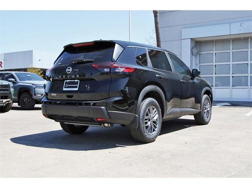 2025 Nissan Rogue S