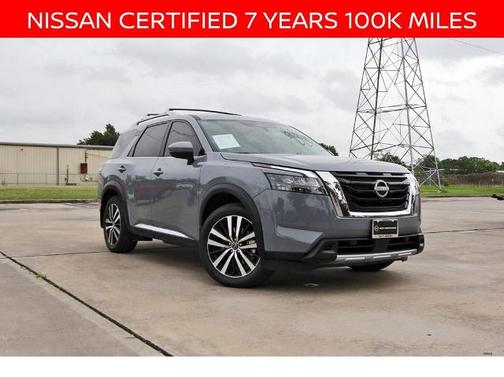 Boulder Gray Metallic 2025 Nissan Pathfinder Platinum