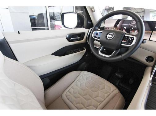 2025 Nissan Armada Platinum
