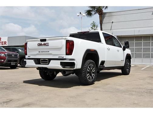 2023 GMC Sierra 2500 AT4