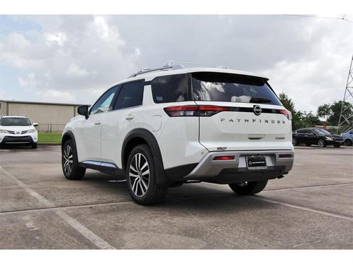 2023 Nissan Pathfinder Platinum