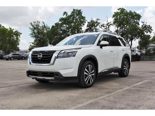2023 Nissan Pathfinder Platinum