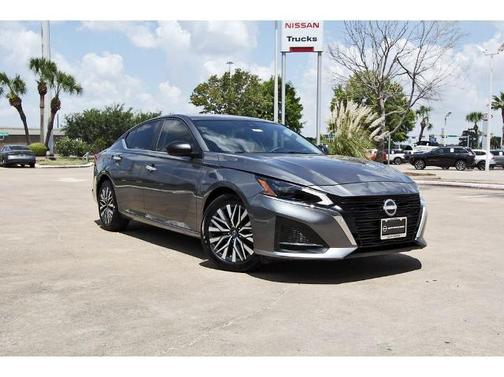 Gun Metallic 2025 Nissan Altima SV