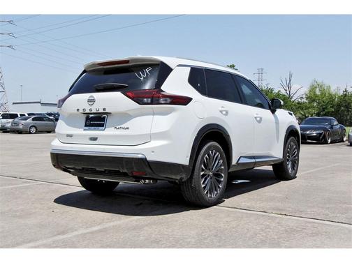 2025 Nissan Rogue Platinum