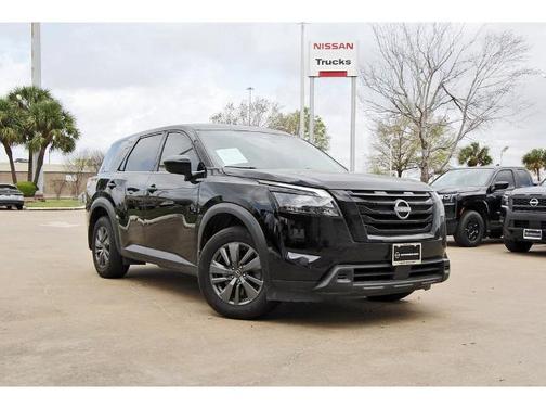 Black 2024 Nissan Pathfinder S