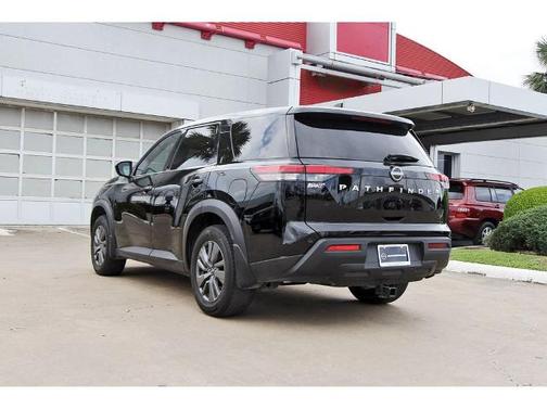 Black 2024 Nissan Pathfinder S
