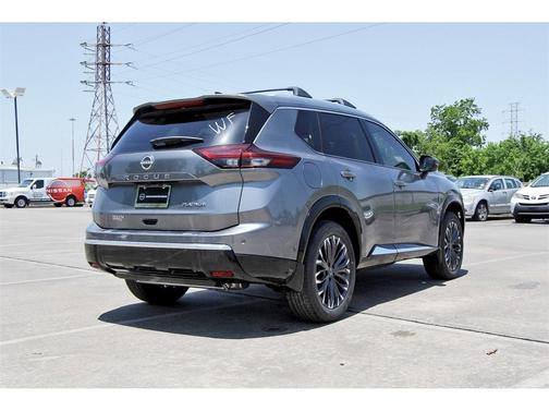 2025 Nissan Rogue Platinum