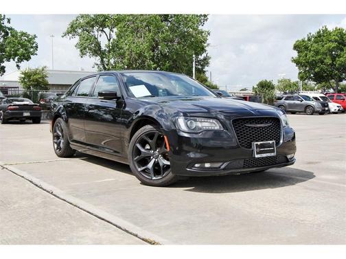 2022 Chrysler 300 S