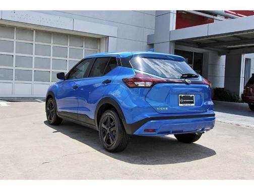 Electric Blue Metallic 2025 Nissan Kicks Play S