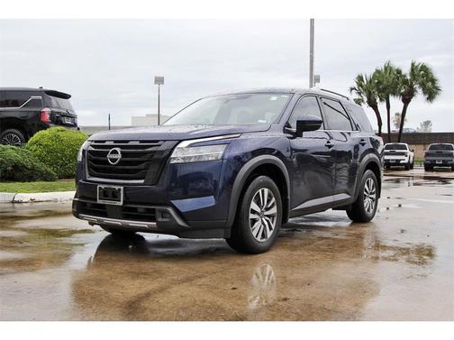 2023 Nissan Pathfinder SL