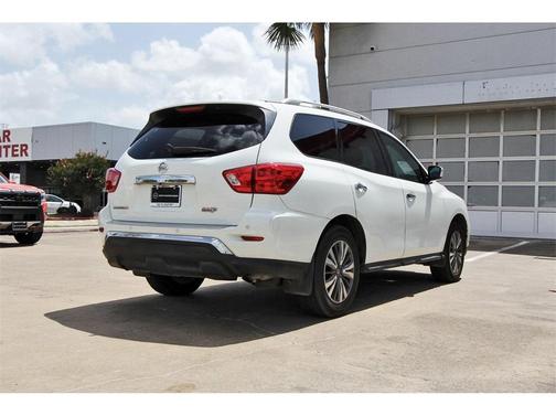 2020 Nissan Pathfinder S