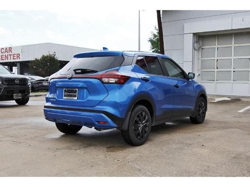 Electric Blue Metallic 2025 Nissan Kicks Play S