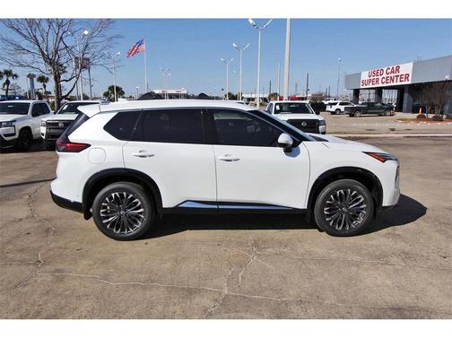 2025 Nissan Rogue Platinum