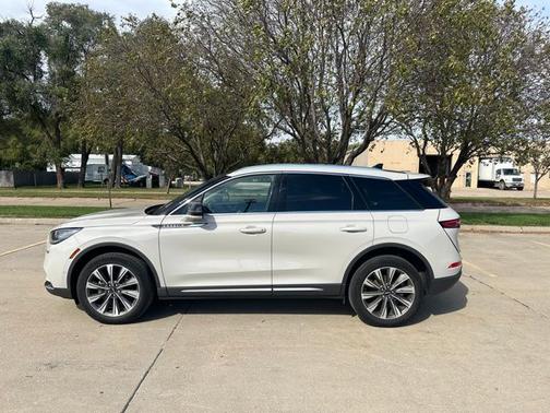 2022 Lincoln Corsair RESERVE