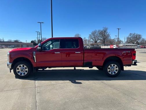 2023 Ford F-350 LARIAT SUPER DUTY