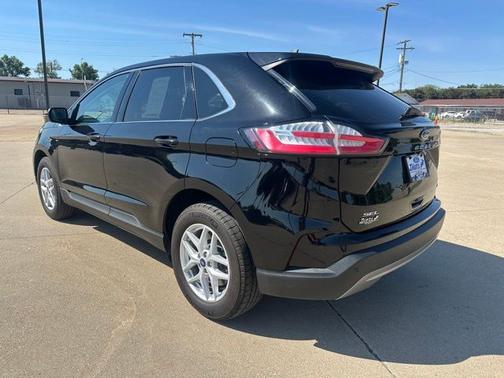 AGATE BLACK METALLIC 2022 Ford Edge SEL