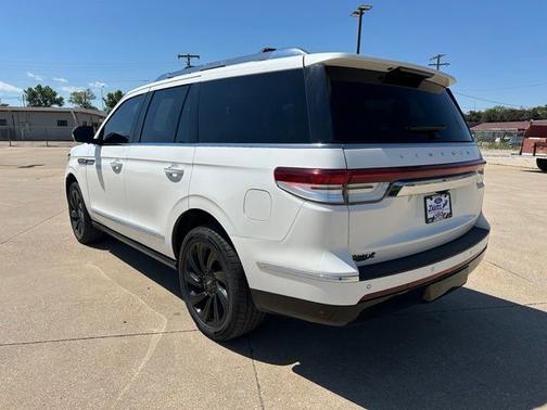 PRISTINE WHITE METALLIC 3C 2023 Lincoln Navigator RESERVE