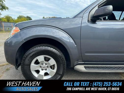 2011 Nissan Pathfinder S