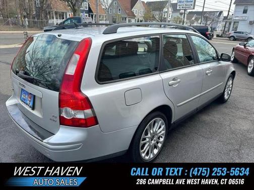 2005 Volvo V50 2.5L Turbo AWD Auto