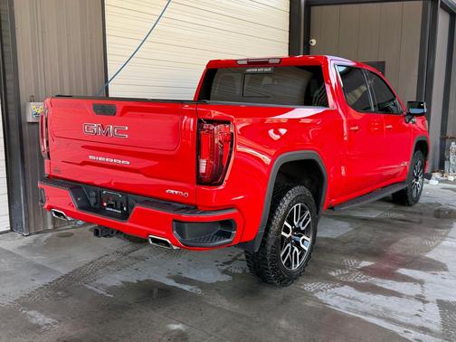 2022 GMC Sierra 1500 AT4